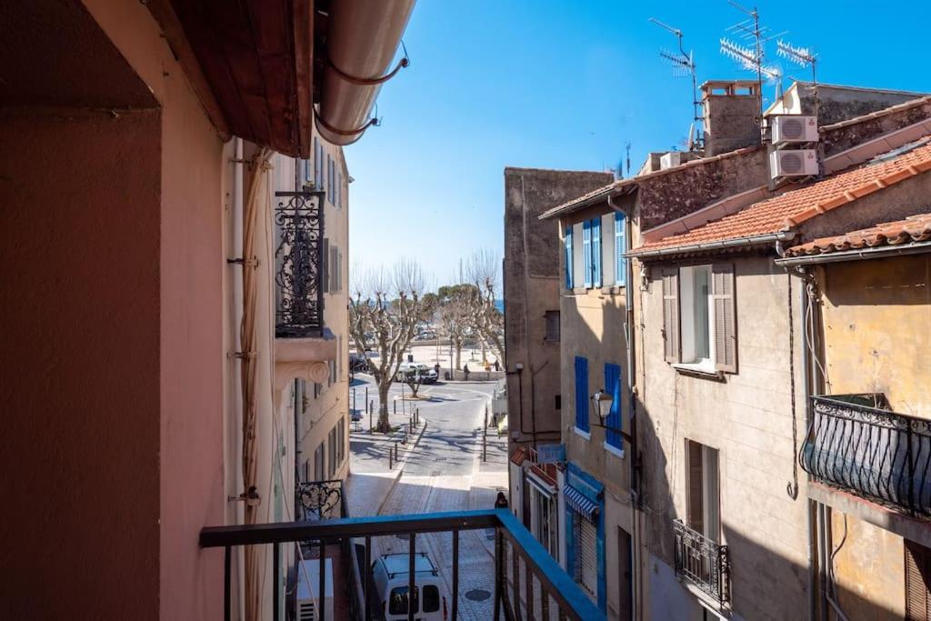Un Balcon, Au Coeur Du Village Кассі Екстер'єр фото