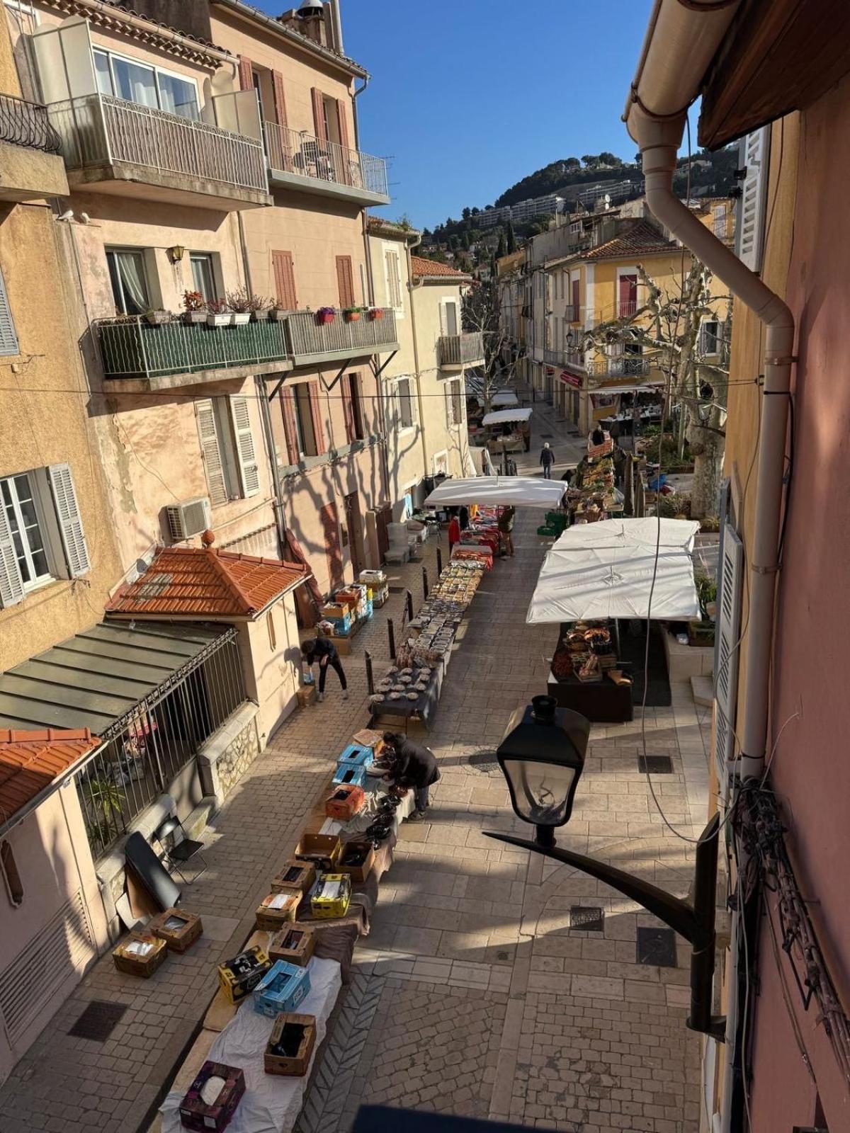 Un Balcon, Au Coeur Du Village Кассі Екстер'єр фото